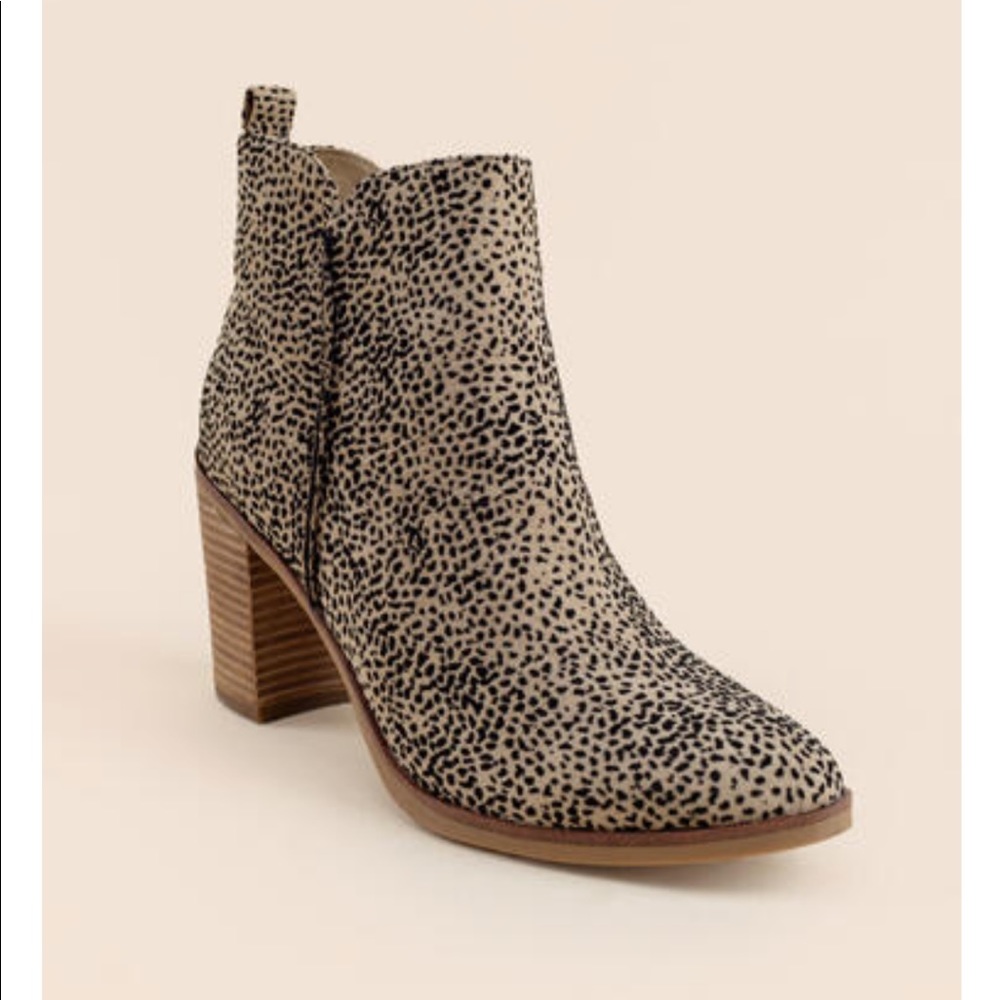Mia Leopard Boots